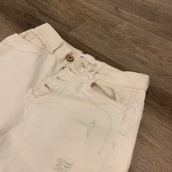 Slightly cropped beige pants - Picture 2 of 4